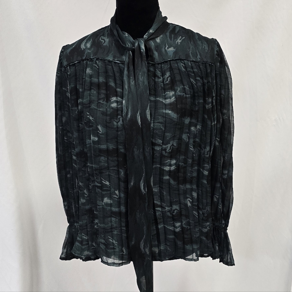 Calligraphie women S blouse green pleated long balloon sleeve office career line